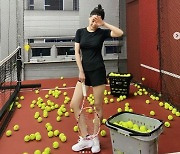 '코치와 열애설' 고은아, 테니스로 만든 콜라병 몸매 시선집중