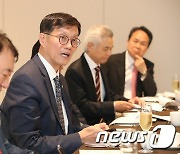 인사말하는 이창용 한은 총재