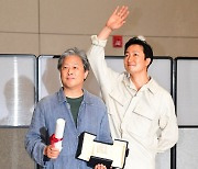 [포토] 박해일 '한국영화의 겹 경사'