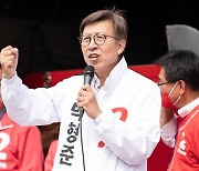 박형준 부산시장 후보 "김포공항 없어지면 제주뿐 아니라 부산도 직격탄"