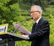 정세현 "北 압박만으로 해결 못해..尹 대통령, 임기 중 전쟁 날 수도"