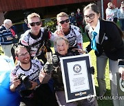 SWEDEN WORLD RECORD PARACHUTE JUMP