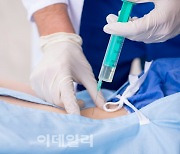 '마취유도제' 상습투여 후 성폭행..강남병원장 "혐의 부인"