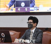 '법무부 인사정보관리단 논란'..국무회의 참석한 한동훈 장관 [TF사진관]