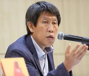 "한국의 시험능력주의는 '노동자 안 되기' 전쟁"