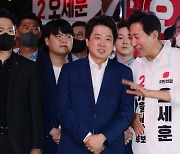 [헤럴드pic] 대화하는 국민의힘 이준석 대표와 오세훈 서울시장 후보