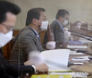 거시경제금융회의 주재하는 방기선 기획재정부 1차관