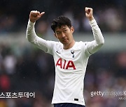 손흥민, BBC 선정 '토트넘 올해의 선수' 등극..90% 득표