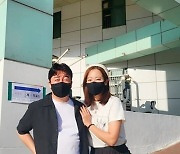 소유진♥백종원, 지방선거 투표 인증..사랑꾼 부부 눈빛도 닮아가네 [TEN★]