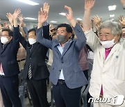 [개표상황] 충북교육감 윤건영 후보 당선 유력..56.28%