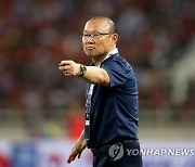 '동남아 챔피언' 박항서 베트남, 아프간과 홈 친선전서 2-0 승리