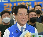 김영록 전남지사 재선 확실..호남 대표 정치인 두각