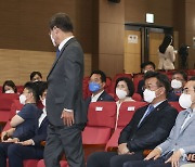 민주, '호남 정당' 전락..'영남 동진' 4년만에 붕괴