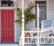 미국 미션 퍼시픽 호텔, 영화 '탑건' 꼭 닮은 '탑건 하우스' 오픈