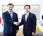 조현동 외교차관, 싱하이밍 만나 "北 도발 자제 위한 中 역할" 당부