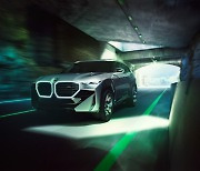 50주년 맞은 BMW M, '뉴 XM' 최초 공개..내년 상반기 국내 출시