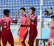 [U-23 아시안컵] '조영욱 2골' 황선홍호, 말레이시아 4-1 완파..산뜻한 출발