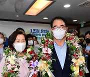 '보수진영서 재선' 장충남 남해군수 당선인.."군민행복이 목표"