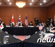 북핵 논의하는 한미일