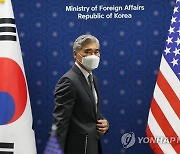 한미 북핵수석대표 협의 참석하는 성 김 대표