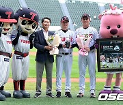 1위 상대로 2연승, 류지현 감독은 불펜 맏형 김진성을 칭찬했다 [잠실 톡톡]