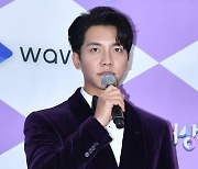 "서운했다면 미안" 이승기, 이다인과 열애 1년 만 입 열어