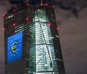 ECB "7월과 9월에 기준금리 인상"..11년 만에 처음