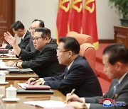 North Korean media keep silent over key party meeting