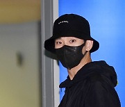 김수현 '한시도 땔 수 없는 눈맞춤'[포토엔HD]