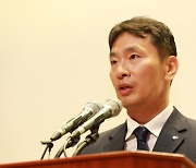 이복현 금감원장 "가상자산, 시장 자율규제 확립 강조돼야"