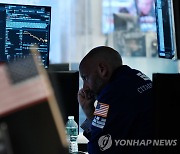 뉴욕증시, 물가 충격에 2%↓..S&P500지수 약세장 출발