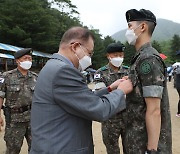 육군 7사단 대면 신병 수료식..2년6개월 만