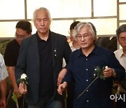 '박원순 피해자 신원 공개' 김민웅.. 검찰, 징역 1년 구형