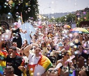 epaselect SWITZERLAND ZURICH PRIDE PARADE