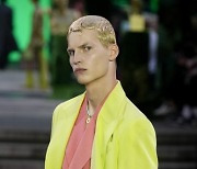 Italy Fashion Versace Mens SS 23