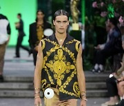 Italy Fashion Versace Mens SS 23