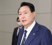 尹, 임대차3법 개선 지시 "임차인 부담 덜어줄 것", 21일 보완 대책 발표