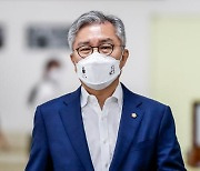 민주당, 성희롱 최강욱에 당원자격정지 6개월..만장일치 '중징계'
