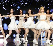 [포토] 이달의 소녀 '파워풀한 댄스'