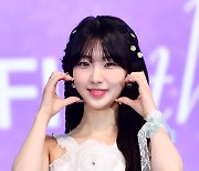 [ST포토] 이달의소녀 여진, '볼하트 빵빵'