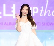 [TD포토] 이달의소녀 비비 '안녕~'