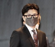 '한동훈 3위'..한달 만에 정치 무대로 호출된 법무부 장관
