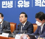 '성희롱 발언' 최강욱 당원 자격정지 6개월.. 민주, 중징계 때렸다