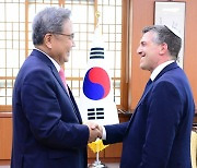 박진 외교장관, 주한 이스라엘 대사 접견..양자관계 발전 논의