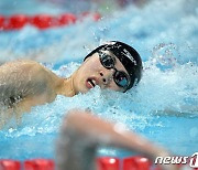 '행운의 준결승행' 황선우, 자유형 100m서 11위..결승 진출 무산