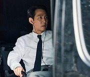 '헌트', 이정재의 연출·연기·제작 1인3역.."고뇌하는 예술가"