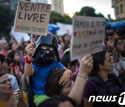 "아이는 엄마일 수 없으며, 가해자는 아빠일 수 없다"