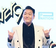 싸이 측, '흠뻑쇼' 세균 번식 우려 방역 논란에 "마스크 4장 제공할 것"