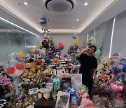 이민호, 36번째 생일날 어마어마한 선물꾸러미 인증♥ "행복"