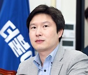 민주당 '소장파' 김해영, 지역위원장 사퇴.."선거결과에 책임"